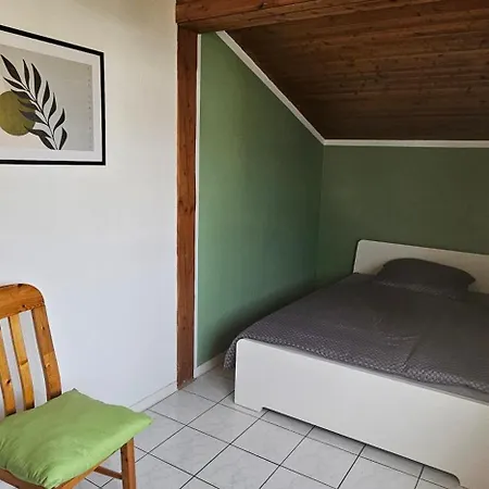 Schoene Am Langenselbolder Dreieck A 45 A 66 * Neuberg